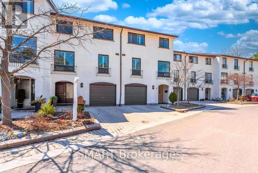 19-6679 Shelter Bay Road, Mississauga, ON, L5N 2A2