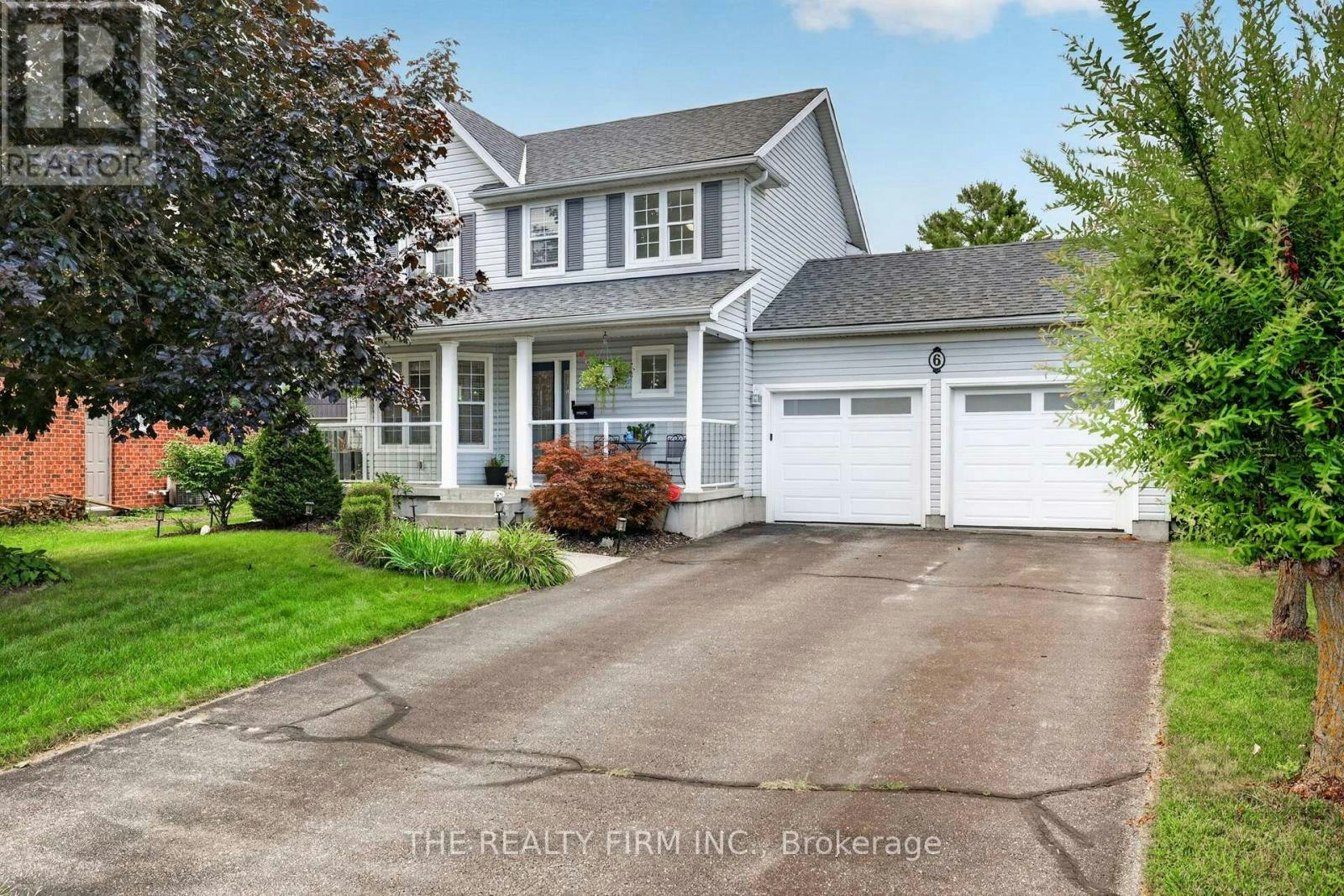 6 Oakdale Place, Ingersoll, ON, N5C 4E4