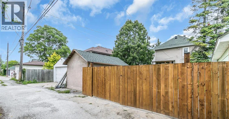 1457 Dougall, Windsor, ON, N8X 1R9 - 33