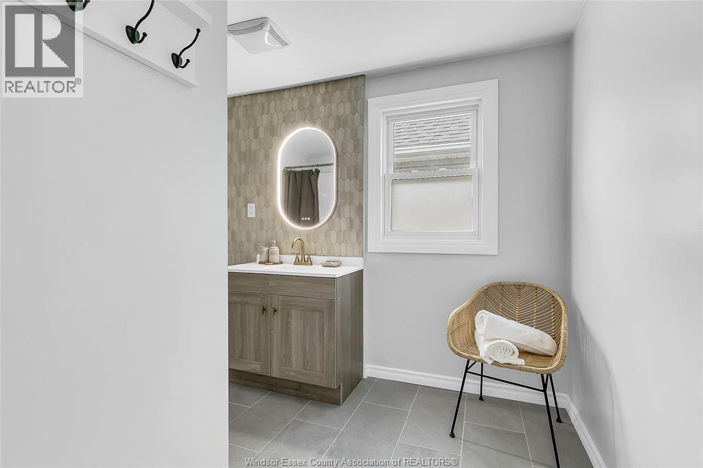 1457 Dougall, Windsor, ON, N8X 1R9 - 21