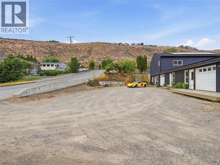 760 Yates Road, Kamloops, BC, V2B 6C9 - 2