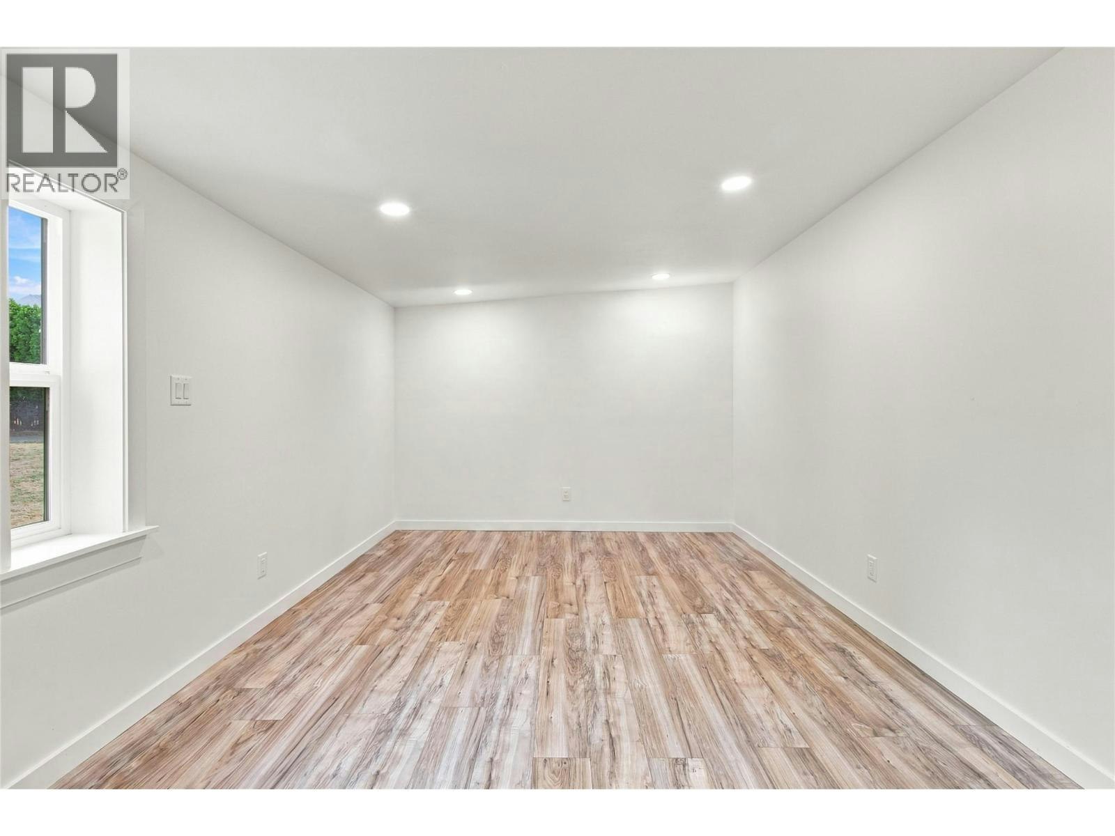 760 Yates Road, Kamloops, BC, V2B 6C9 - 37