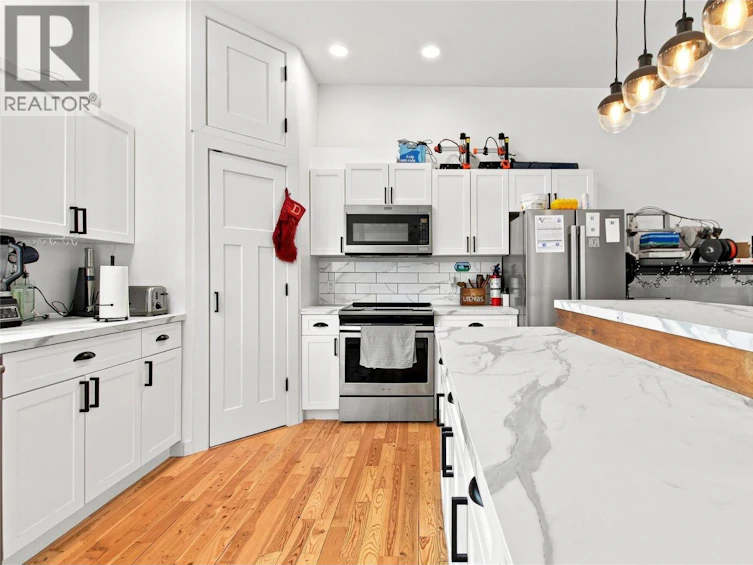 760 Yates Road, Kamloops, BC, V2B 6C9 - 70