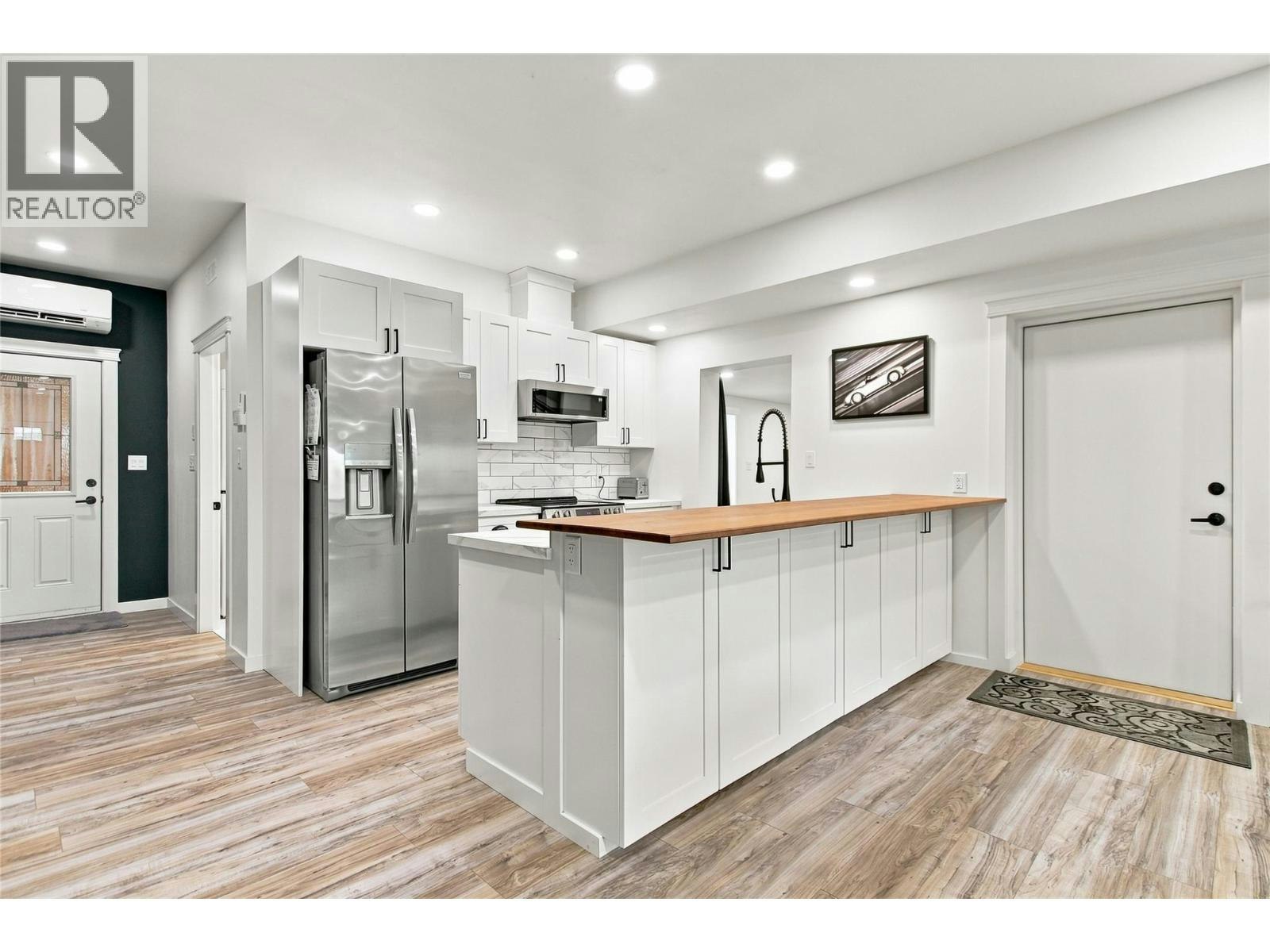 760 Yates Road, Kamloops, BC, V2B 6C9 - 31