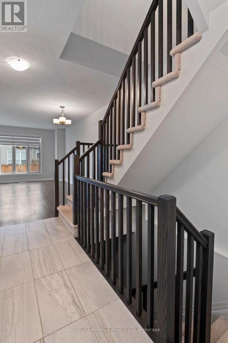 153 Overberg Way, Ottawa, ON, K2S 0V8 - 12