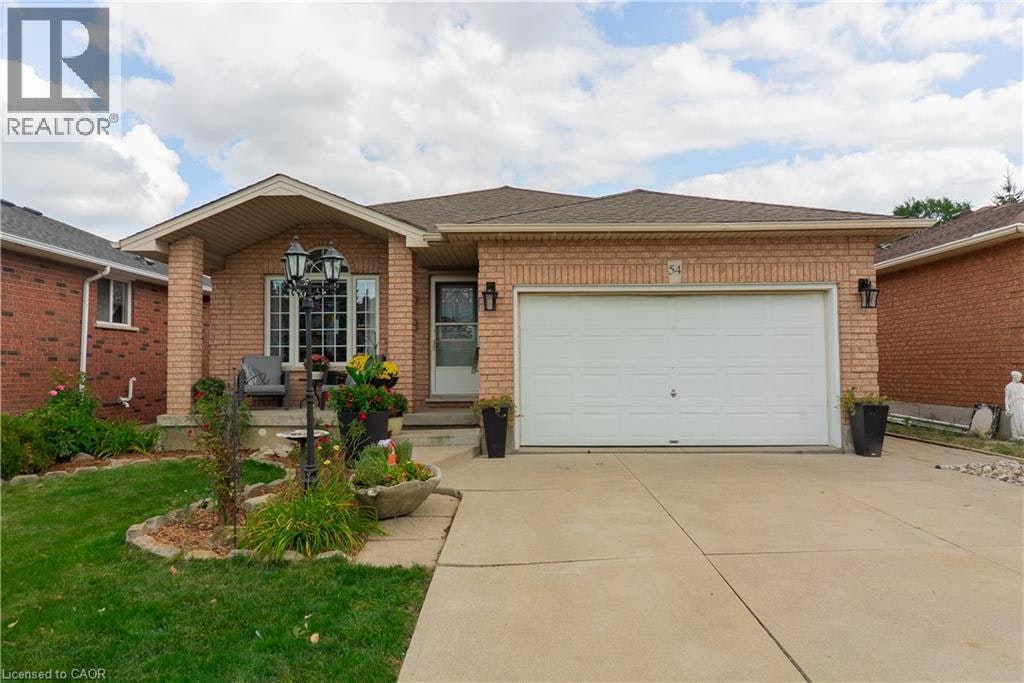 54 Republic Avenue, Hamilton, ON, L9B 2G7