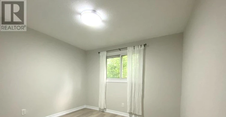 53 Hollyberry Trail, Toronto, ON, M2H 2N9 - 4