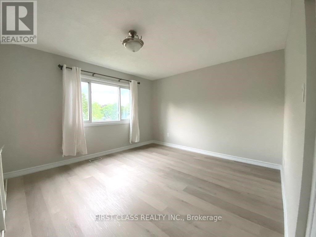 53 Hollyberry Trail, Toronto, ON, M2H 2N9 - 5