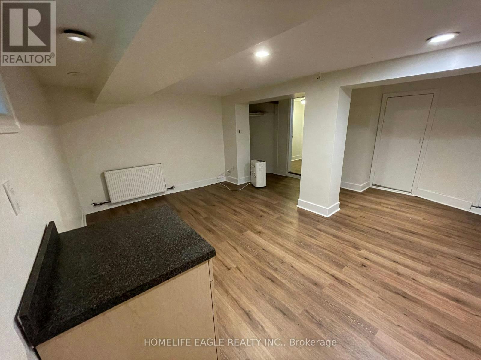 LOWER LEVEL-1277 Broadview Avenue, Toronto, ON, M4K 2T5 - 2