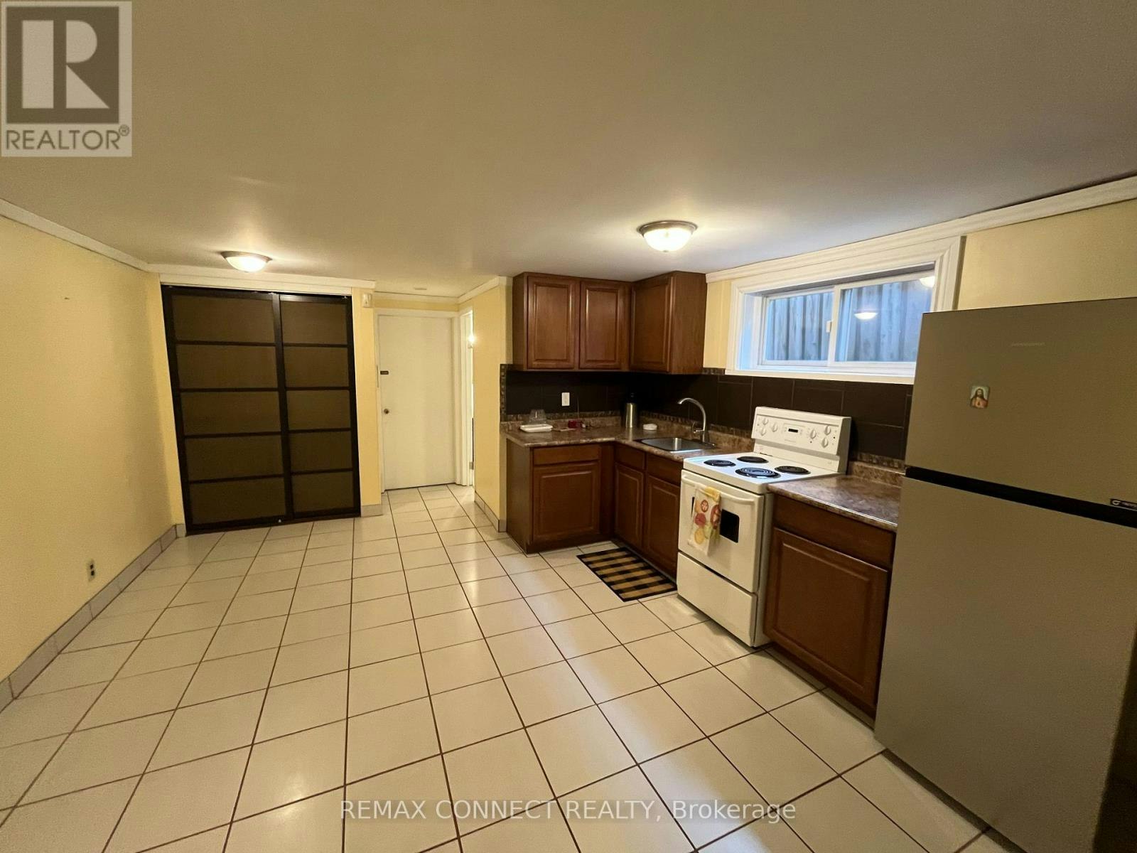 2 Hapley Drive, Toronto, ON, M1G 3L3 - 7