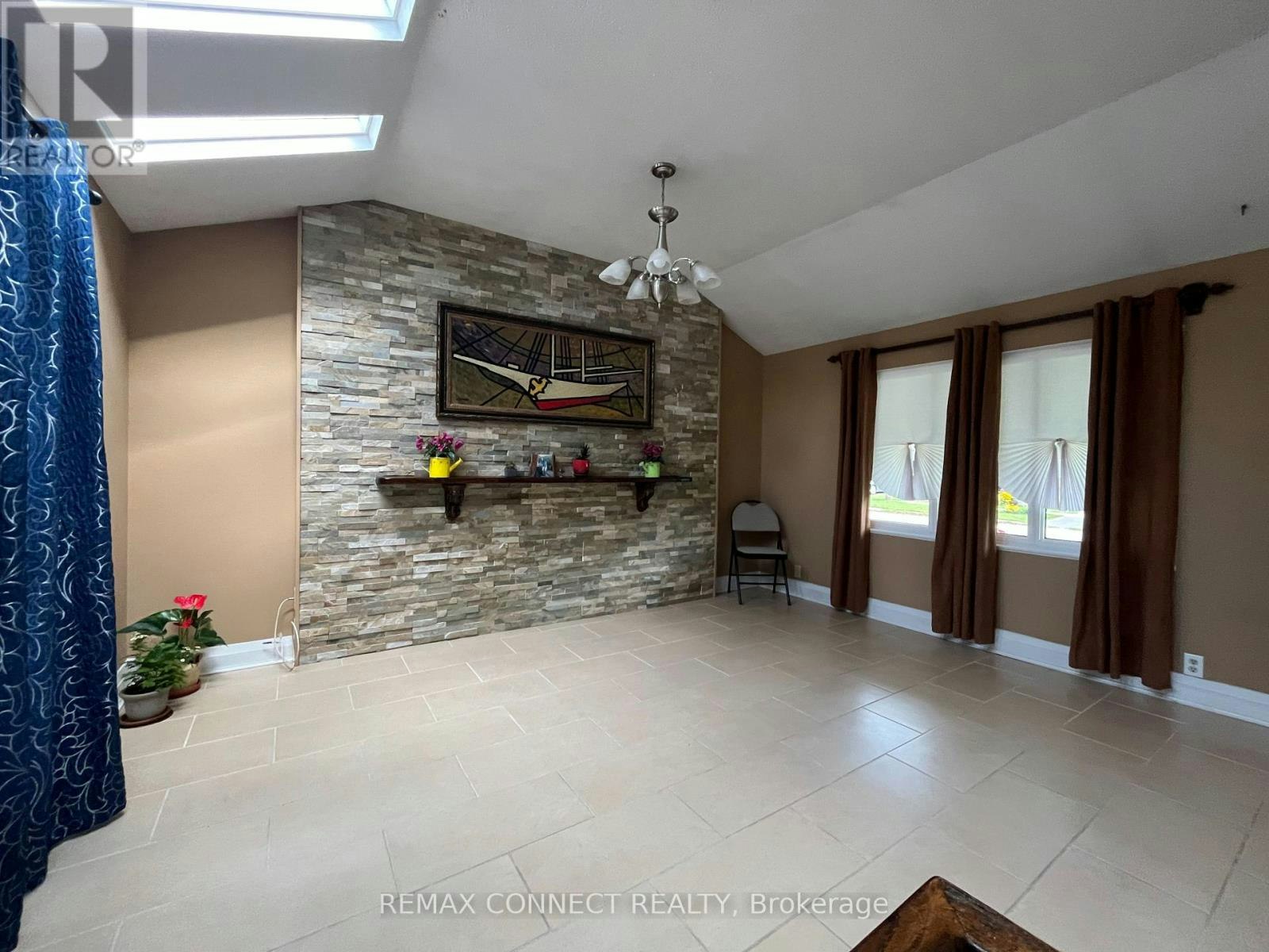 2 Hapley Drive, Toronto, ON, M1G 3L3 - 4