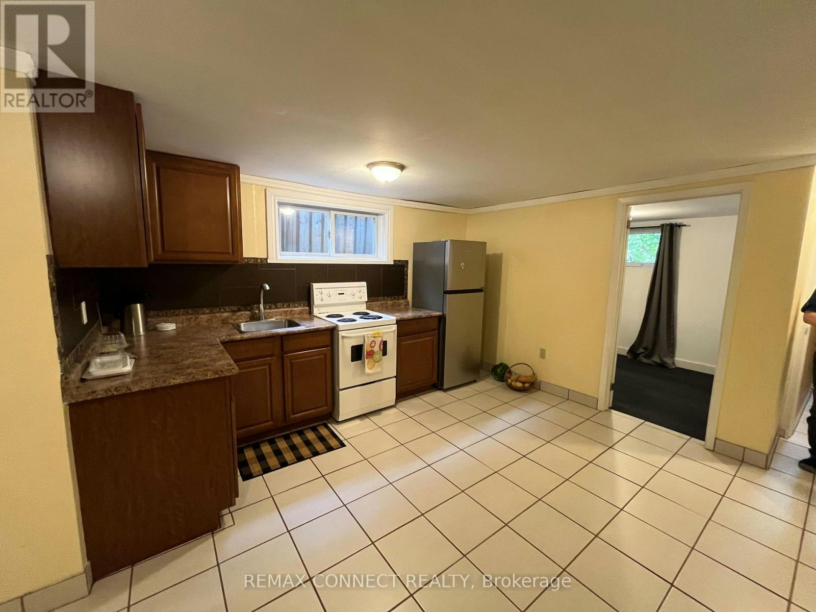 2 Hapley Drive, Toronto, ON, M1G 3L3 - 6