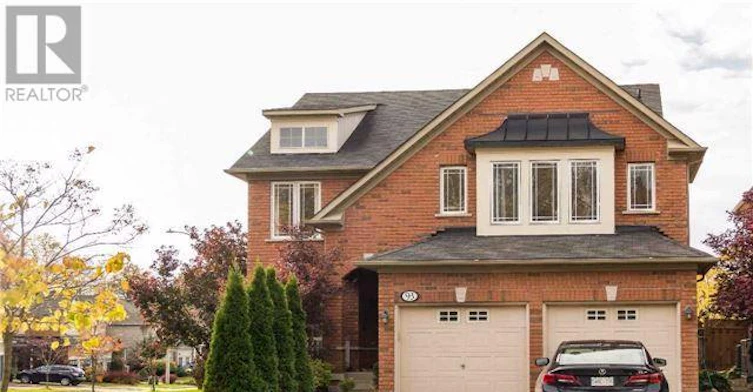 93 Bel Canto Crescent, Richmond Hill, ON, L4E 4H4