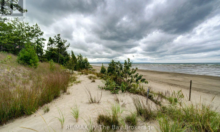 LT 98-1170 Shore Lane