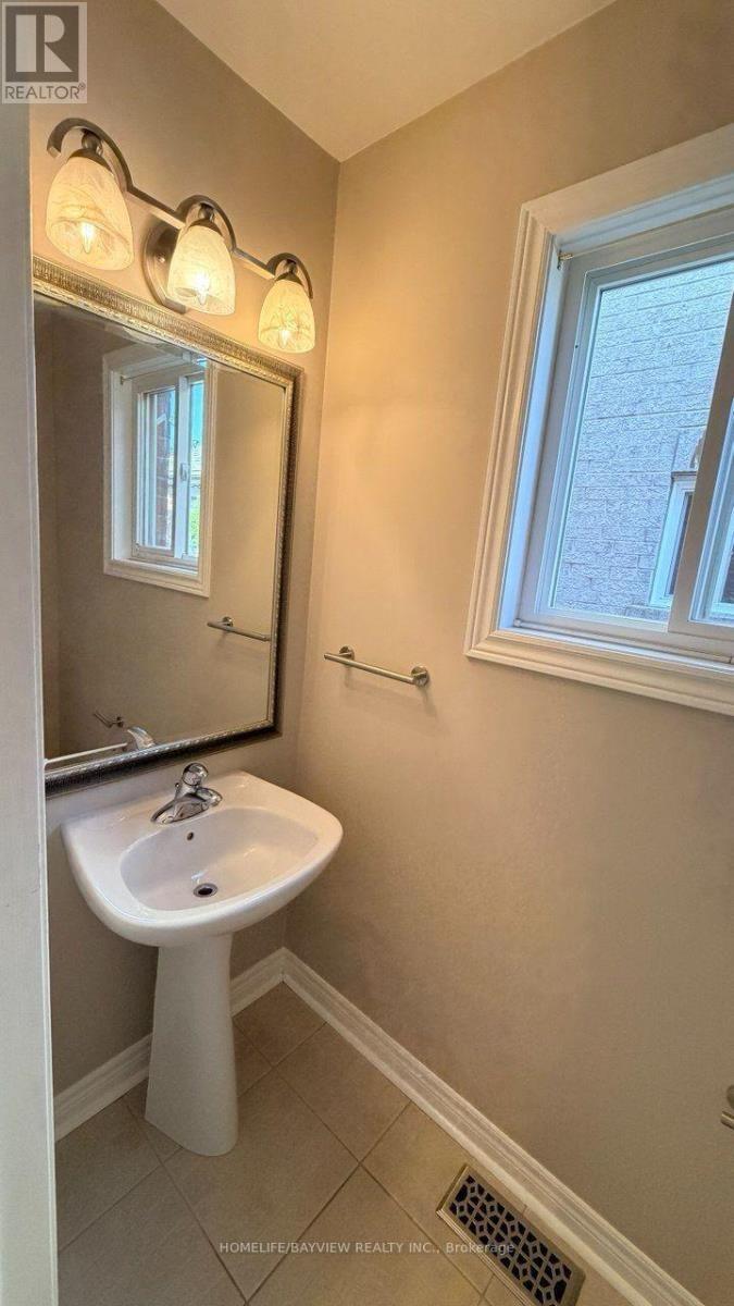 20 Gwilliam Lane, Aurora, ON, L4G 7V3 - 9