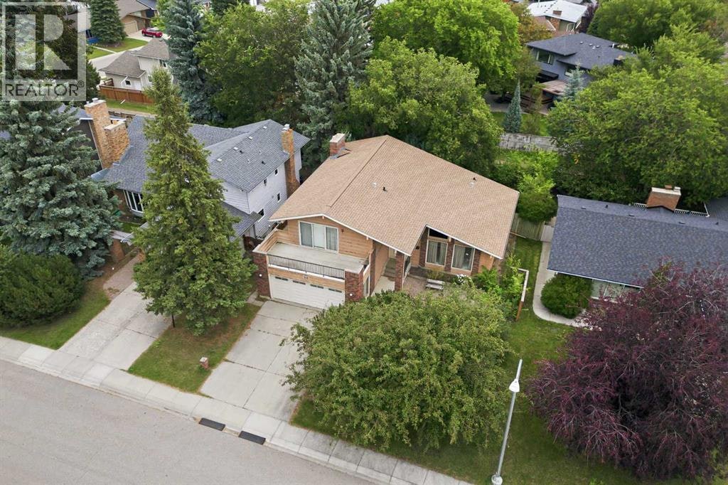 316 Parkview Crescent SE, Calgary, AB, T2J 4P1