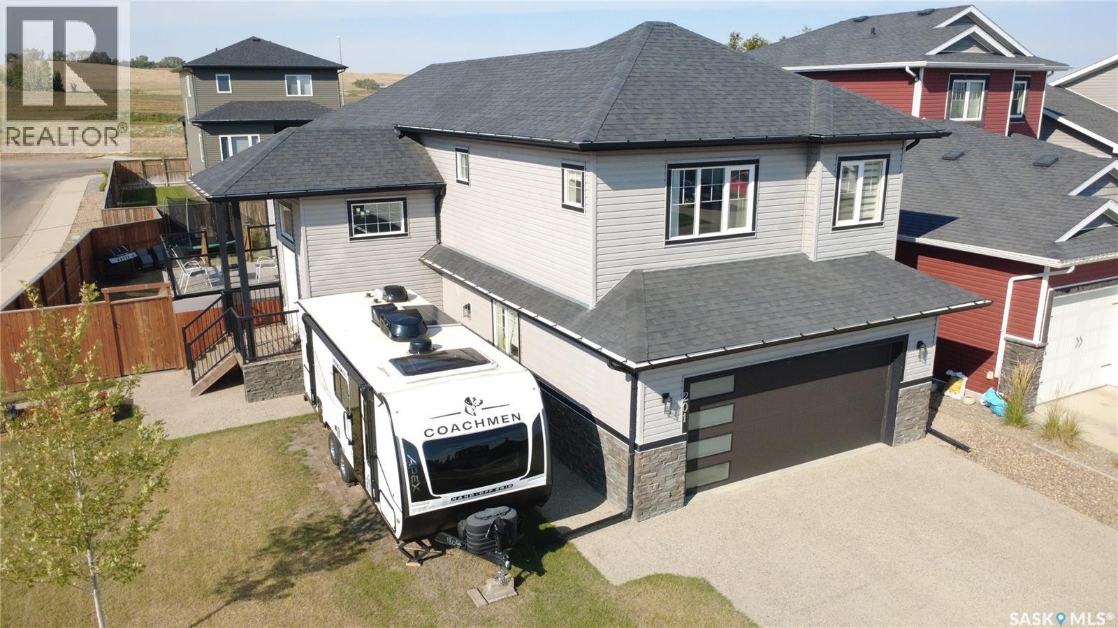 201 Valley Meadow Court, Swift Current, SK, S9H 5N2