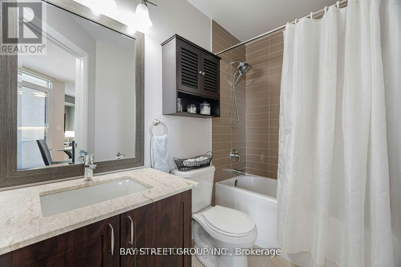 616-24 Woodstream Boulevard W, Vaughan, ON, L4L 8C4 - 17