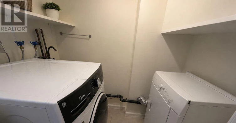 5 Ulson Drive, Richmond Hill, ON, L4E 4V6 - 12