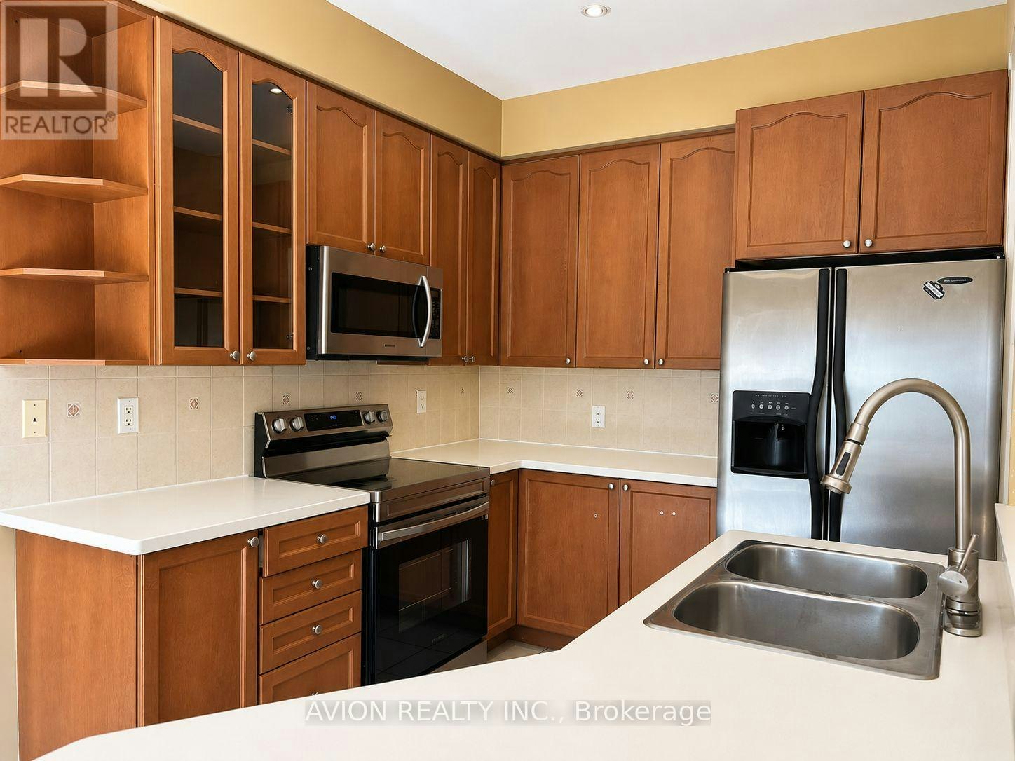 5 Ulson Drive, Richmond Hill, ON, L4E 4V6 - 3