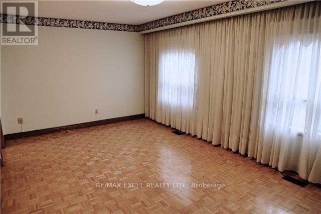 UPPER-56 Leafield Drive, Toronto, ON, M1W 2T2 - 11