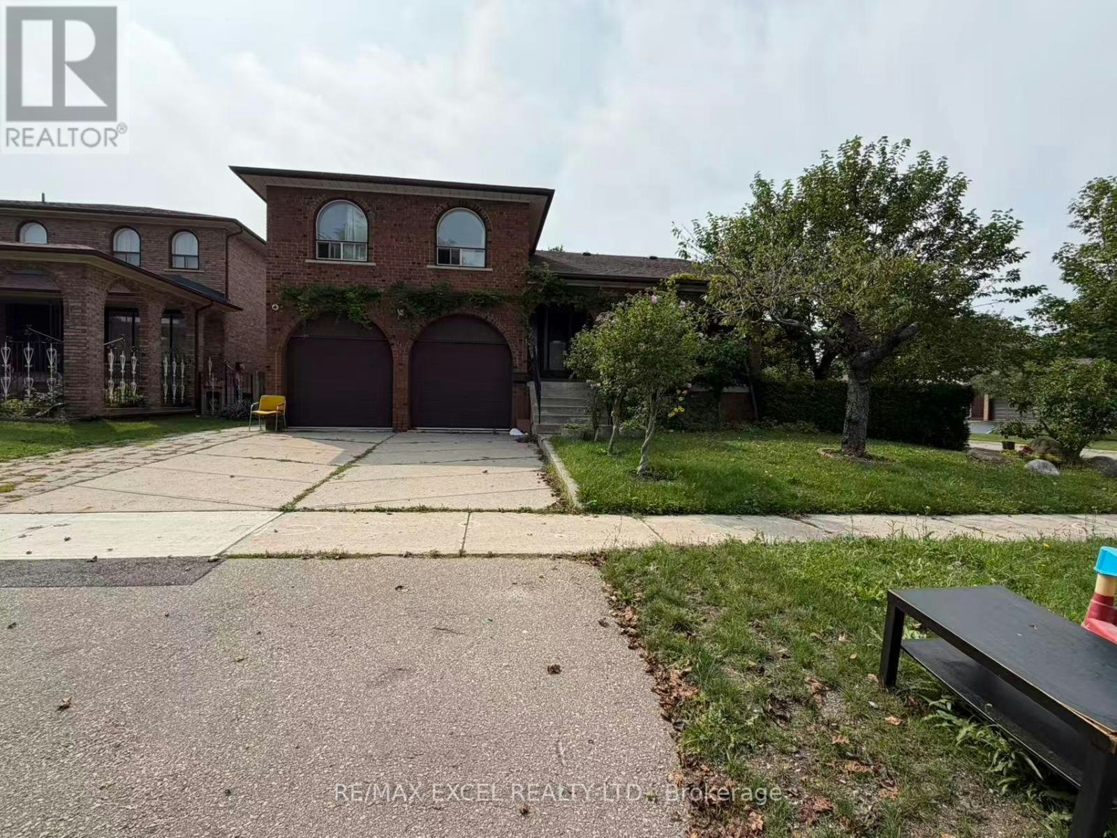 UPPER-56 Leafield Drive, Toronto, ON, M1W 2T2