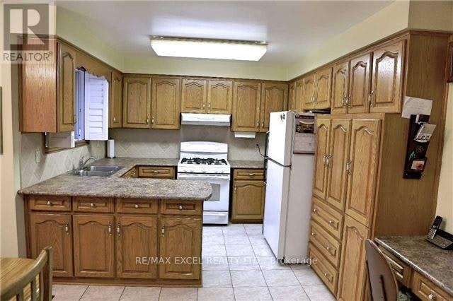 UPPER-56 Leafield Drive, Toronto, ON, M1W 2T2 - 6