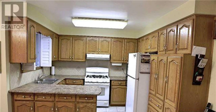 UPPER-56 Leafield Drive, Toronto, ON, M1W 2T2 - 6