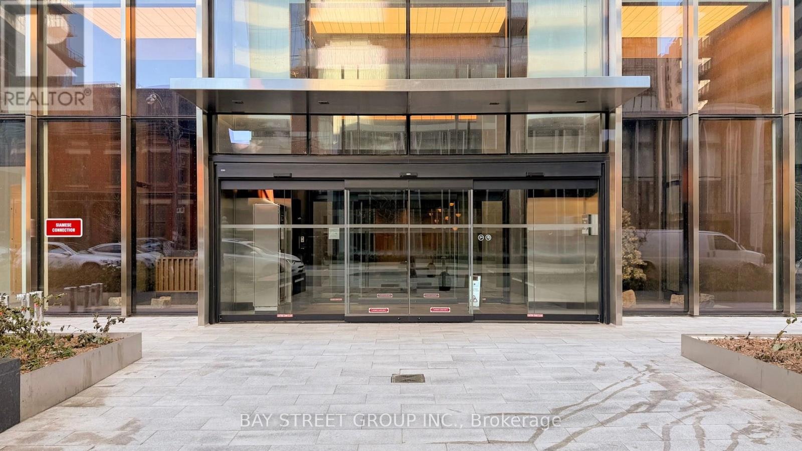 4702-55 Charles Street, Toronto, ON, M4Y 0J1 - 3
