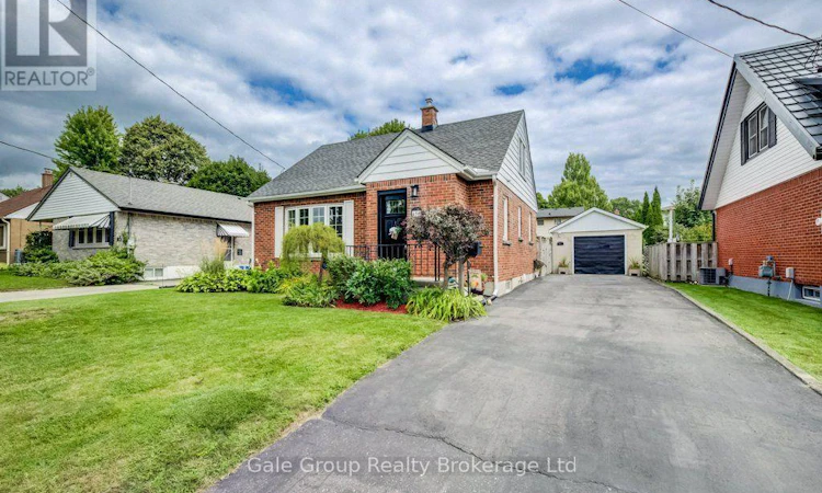 450 Huron Street