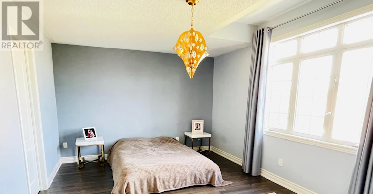 2 Peter Miller Street N, Aurora, ON, L4G 0W9 - 28