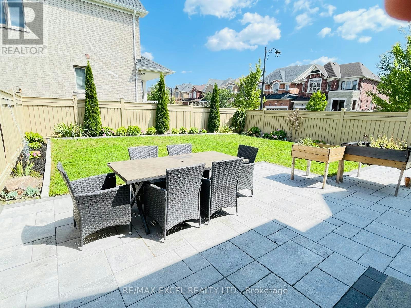 2 Peter Miller Street N, Aurora, ON, L4G 0W9 - 3