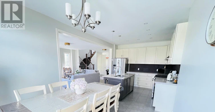 2 Peter Miller Street N, Aurora, ON, L4G 0W9 - 24