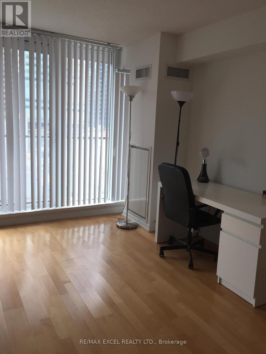 929-111 Elizabeth Street, Toronto, ON, M5G 1P7 - 6