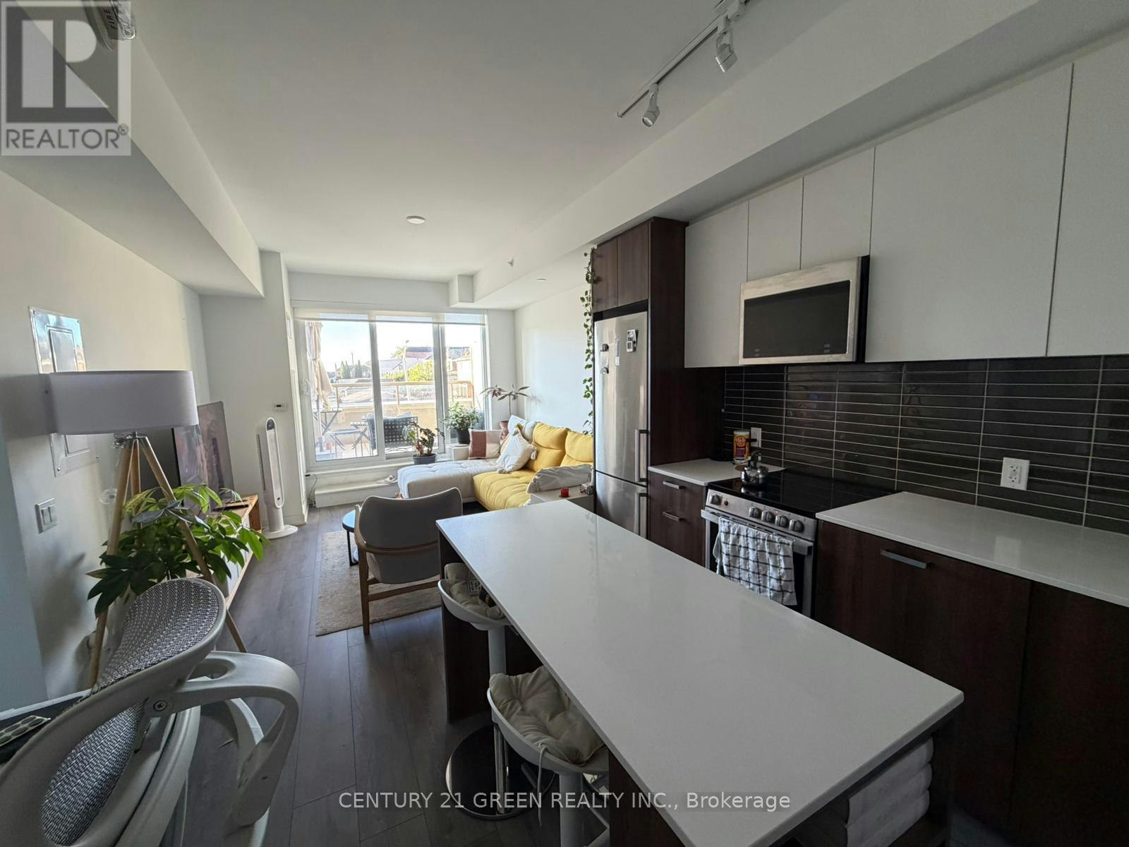 201-1787 St. Clair Avenue W, Toronto, ON, M6N 1J6 - 6