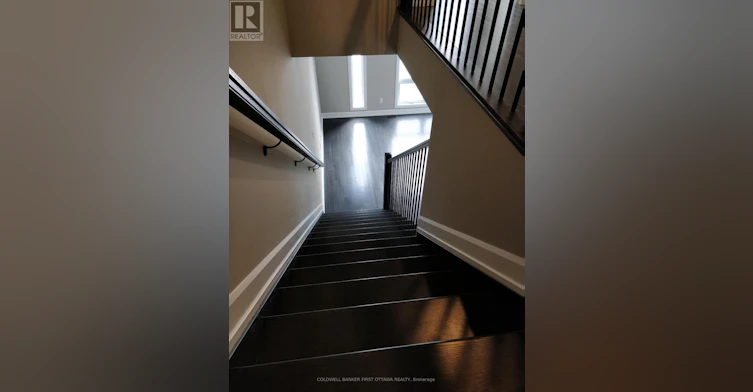 73 Oblats Avenue, Ottawa, ON, K1S 5W1 - 2