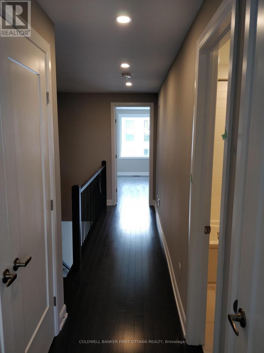73 Oblats Avenue, Ottawa, ON, K1S 5W1 - 6