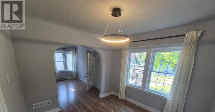 5944 Dorchester Road, Niagara Falls, ON, L2G 5S9 - 11