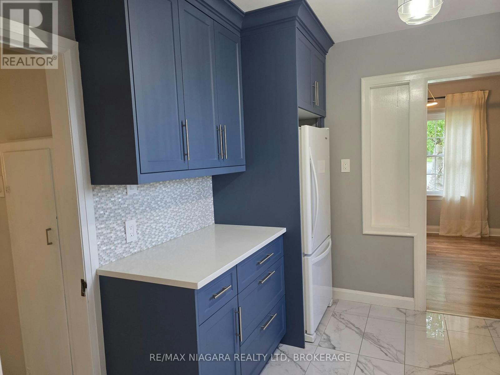 5944 Dorchester Road, Niagara Falls, ON, L2G 5S9 - 18
