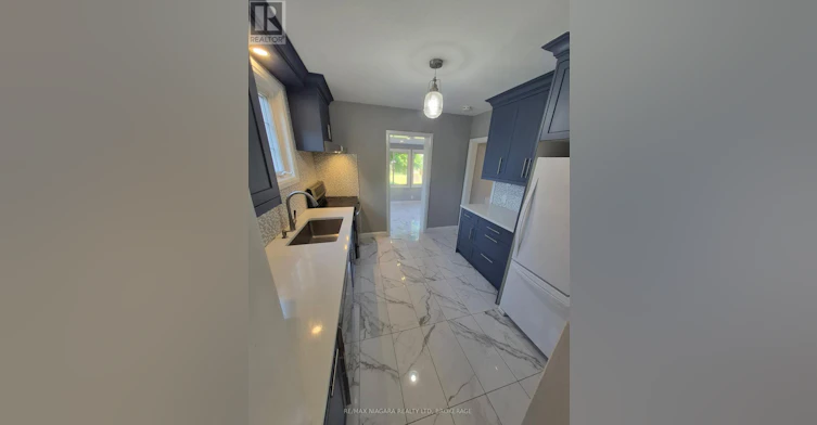 5944 Dorchester Road, Niagara Falls, ON, L2G 5S9 - 17