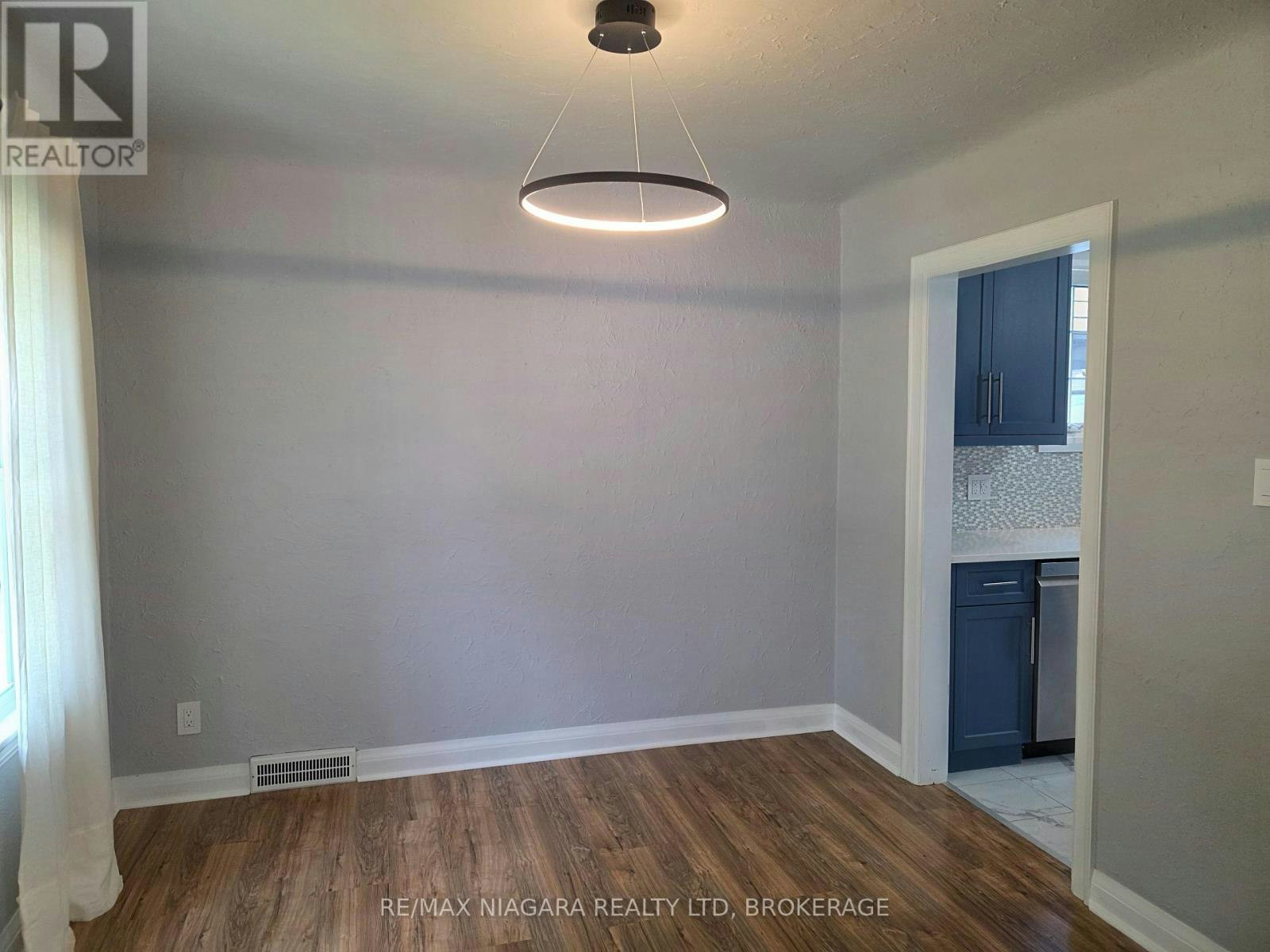 5944 Dorchester Road, Niagara Falls, ON, L2G 5S9 - 13