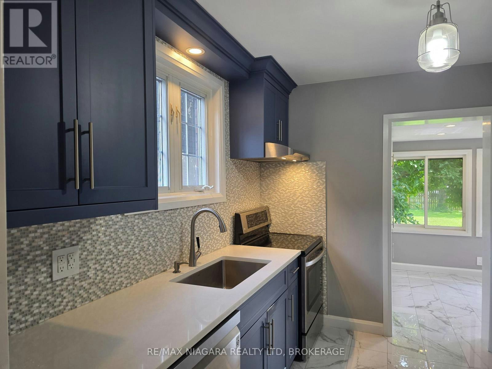 5944 Dorchester Road, Niagara Falls, ON, L2G 5S9 - 15