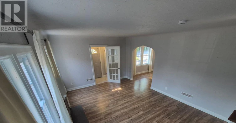 5944 Dorchester Road, Niagara Falls, ON, L2G 5S9 - 7