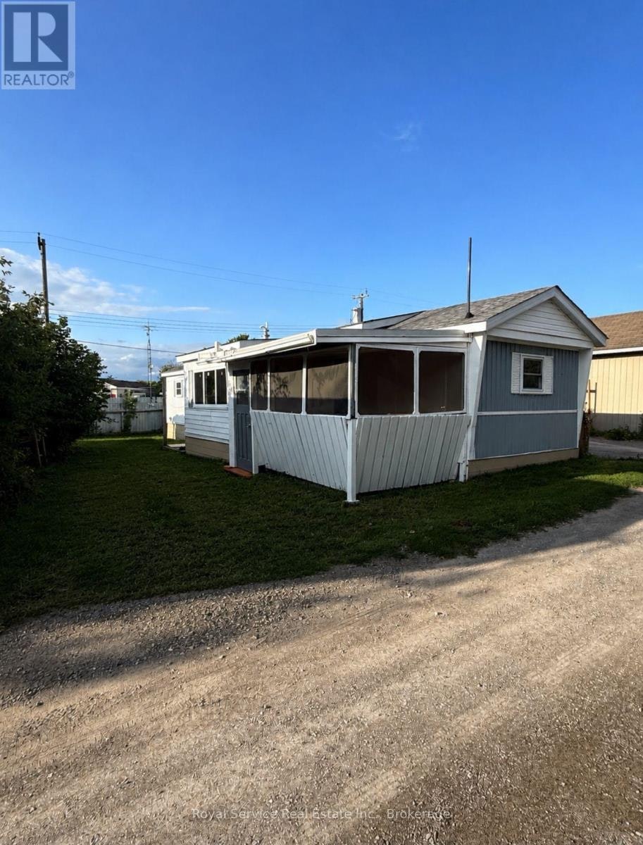 4-1037 Arthur Street, Clarington, ON, L1B 1K6 - 2