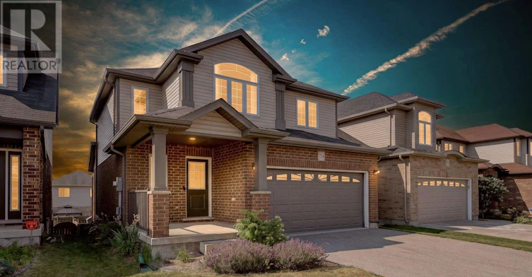 734 Frontenac Crescent, Woodstock, ON, N4V 0B1