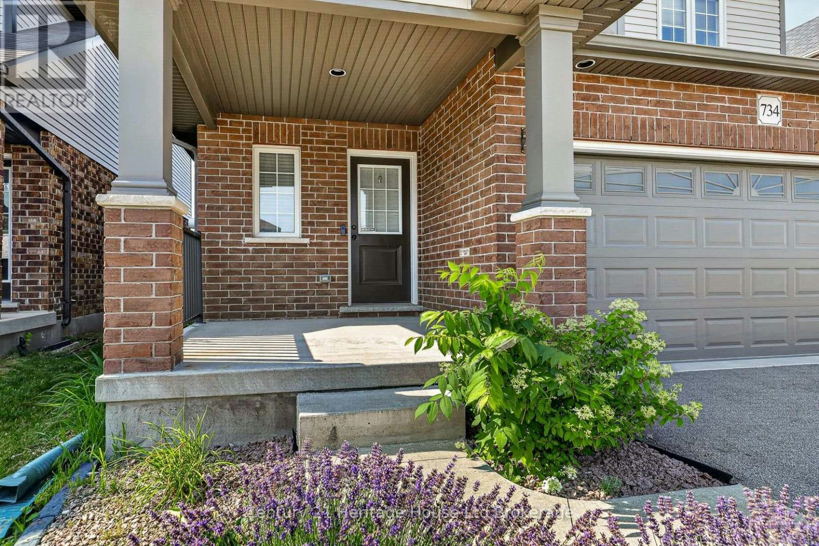 734 Frontenac Crescent, Woodstock, ON, N4V 0B1 - 3
