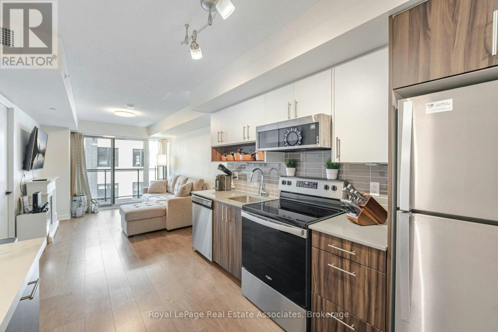 B327-1119 Cooke Boulevard, Burlington, ON, L7T 0C7 - 8