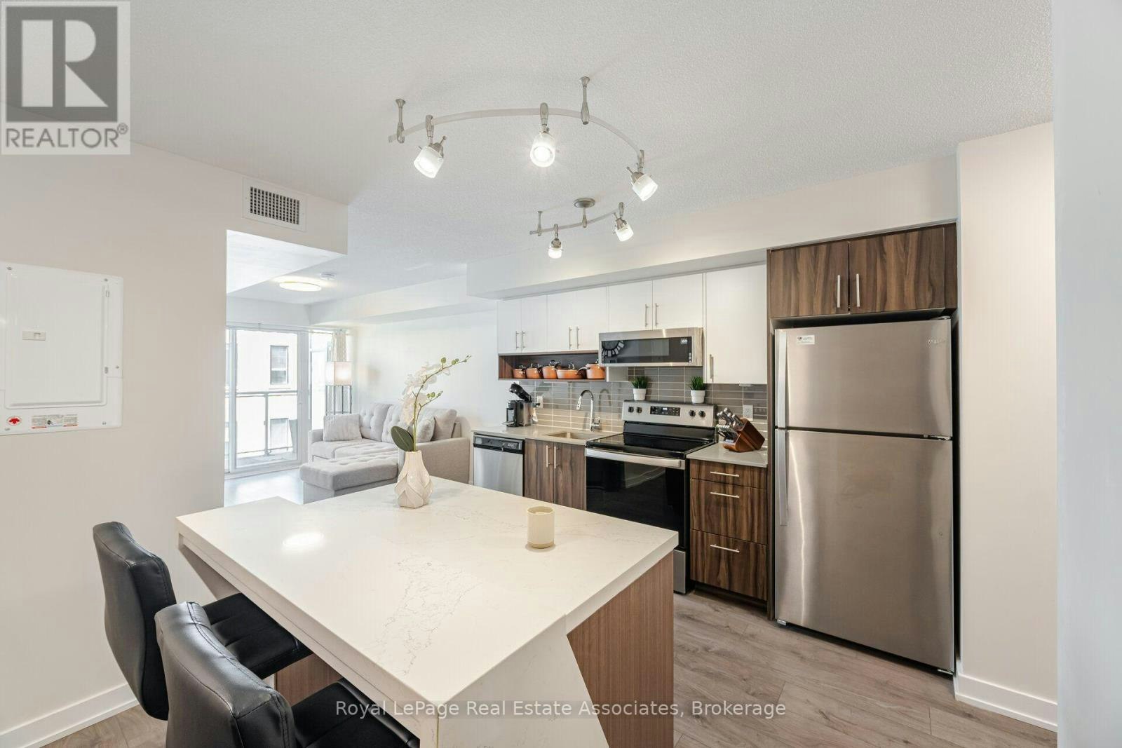 B327-1119 Cooke Boulevard, Burlington, ON, L7T 0C7 - 10