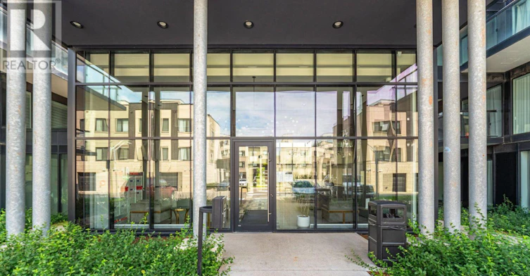 B327-1119 Cooke Boulevard, Burlington, ON, L7T 0C7 - 2