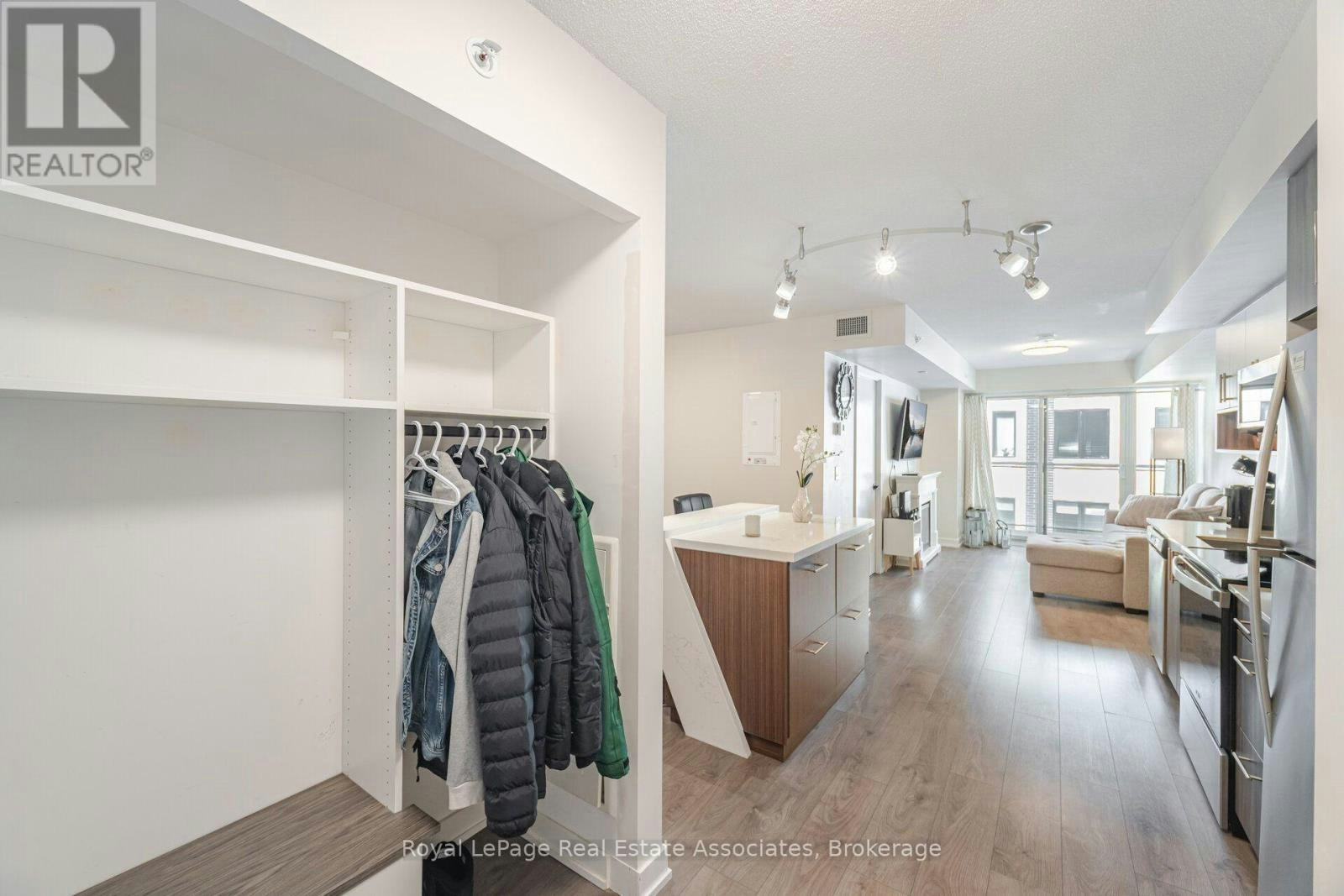 B327-1119 Cooke Boulevard, Burlington, ON, L7T 0C7 - 7